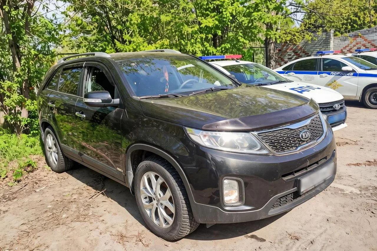 Судебные приставы Кольского округа передали конфискованный автомобиль в зону спецоперации